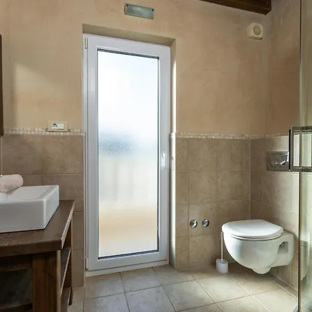 Villa Castagna Near The Sea With Private Pool And Sauna