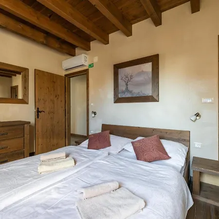 Villa Castagna Near The Sea With Private Pool And Sauna