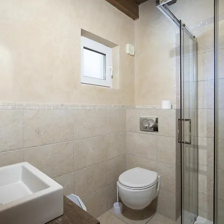 Castagna Near The Sea With Private Pool And Sauna * Premantura