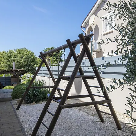 Castagna Near The Sea With Private Pool And Sauna Premantura