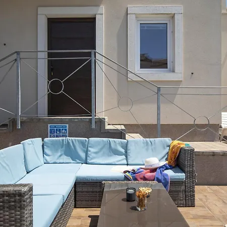 Villa Castagna Near The Sea With Private Pool And Sauna *